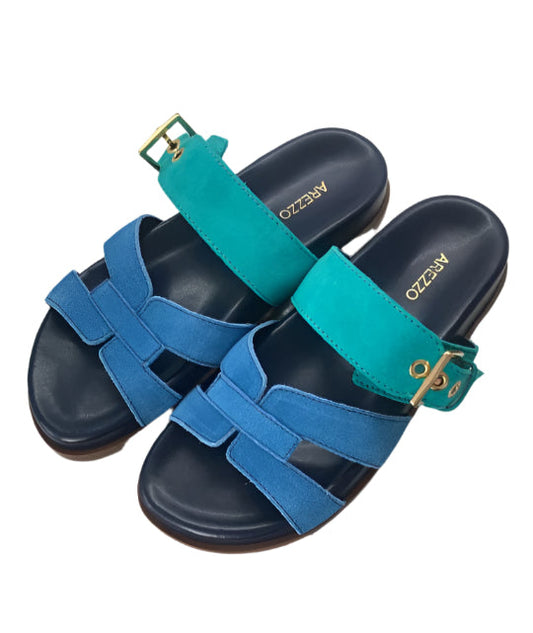 Chinelo Arezzo com multi tiras