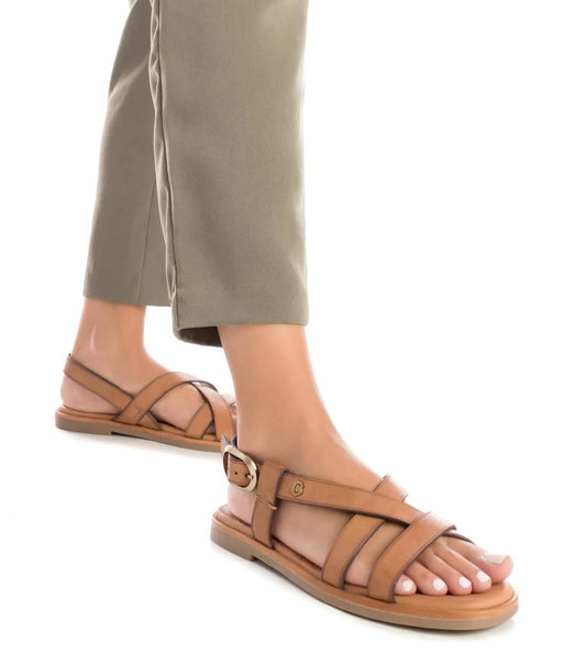 Sandália em pele palmilha almofadada Carmela