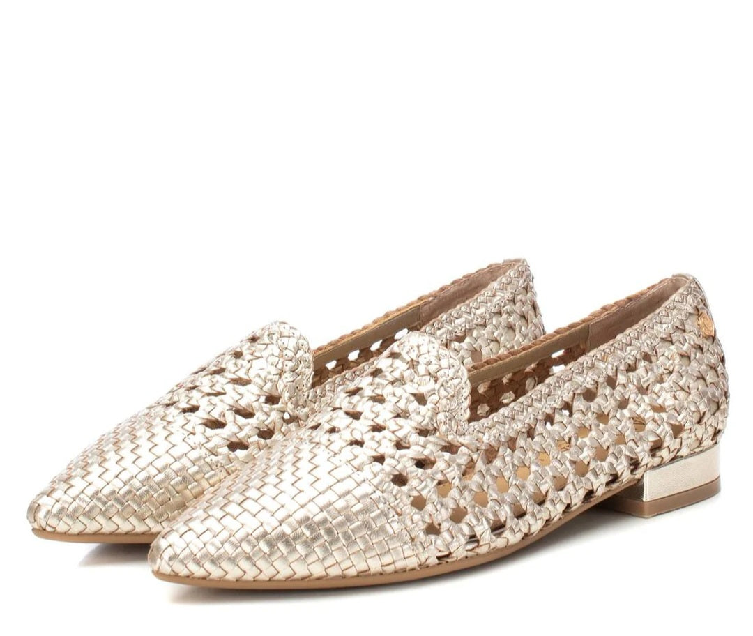 Sapato Pele Entrançada Dourado Carmela