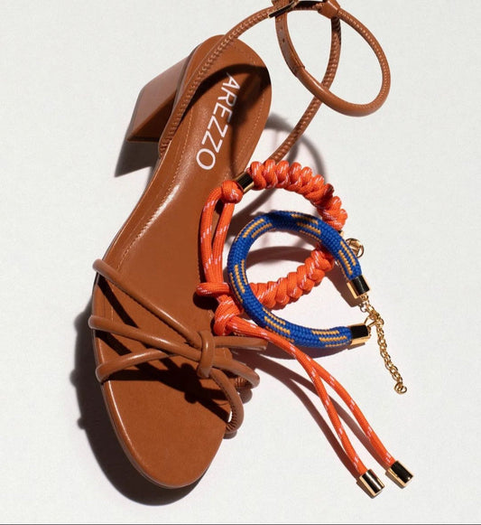 Sandália Tacão com Pulseiras Tornozelo Arezzo