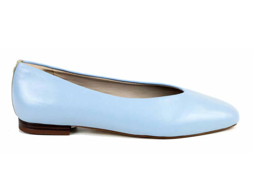 Sabrina em pele Azul Bebe Cubanas