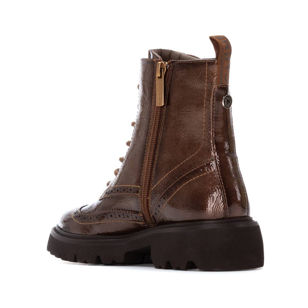 Must Have - Bota estilo British Cordão e fecho lateral cor Taupe
