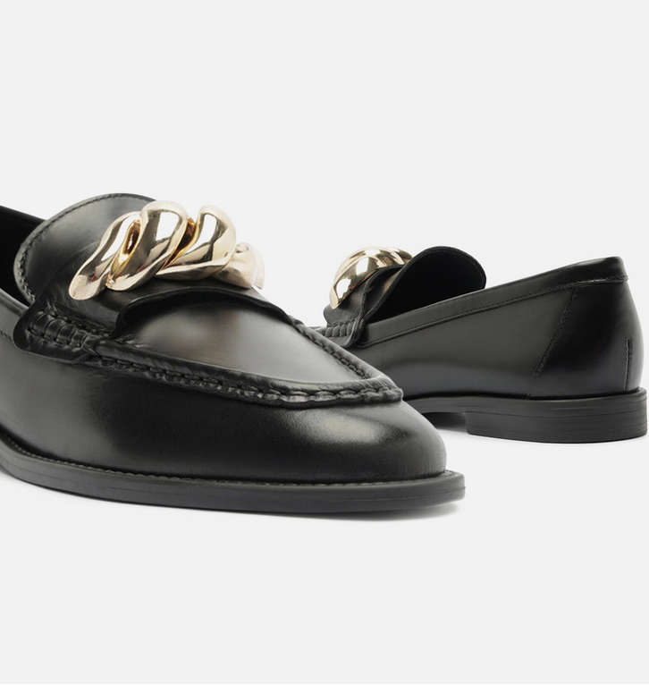 Loafer Arezzo Fivela Ondas Dourado