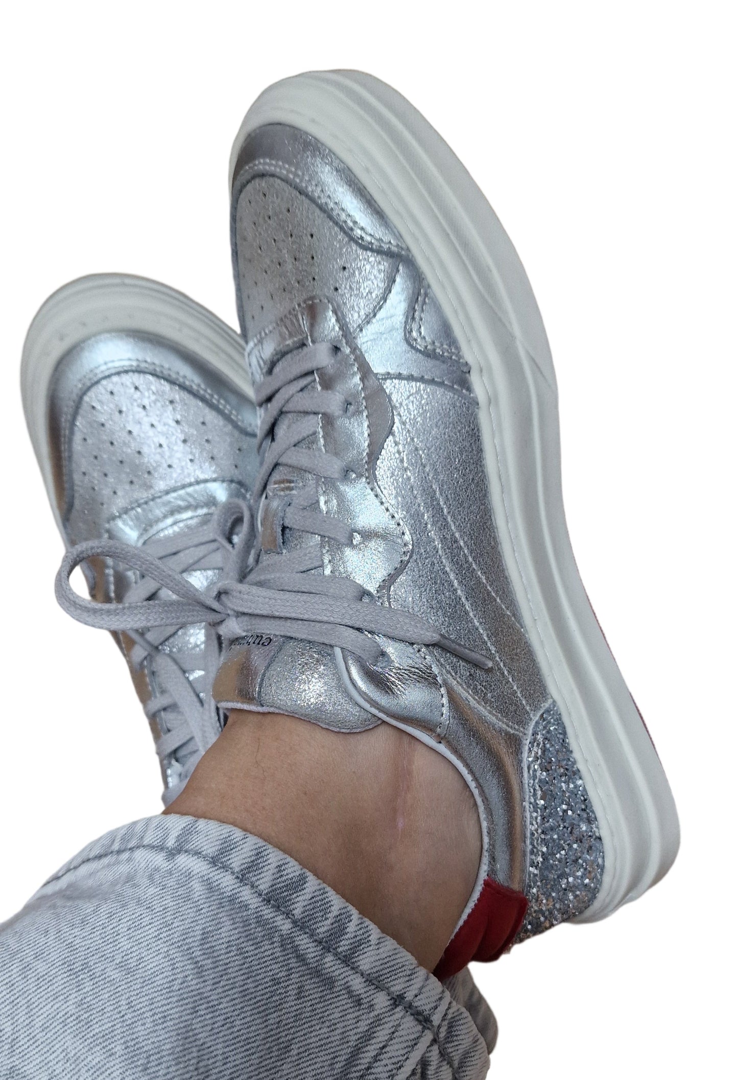 Must Have - Ténis Pele  Prateada com Glitter Cubanas